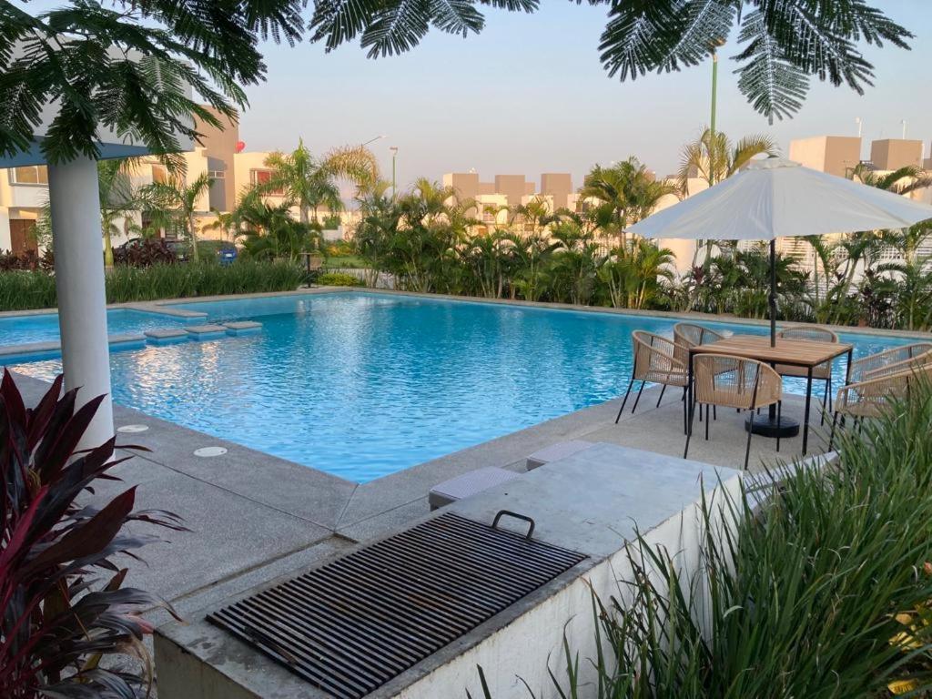 הוילה Naranjo Casa Vacacional Familiar מראה חיצוני תמונה